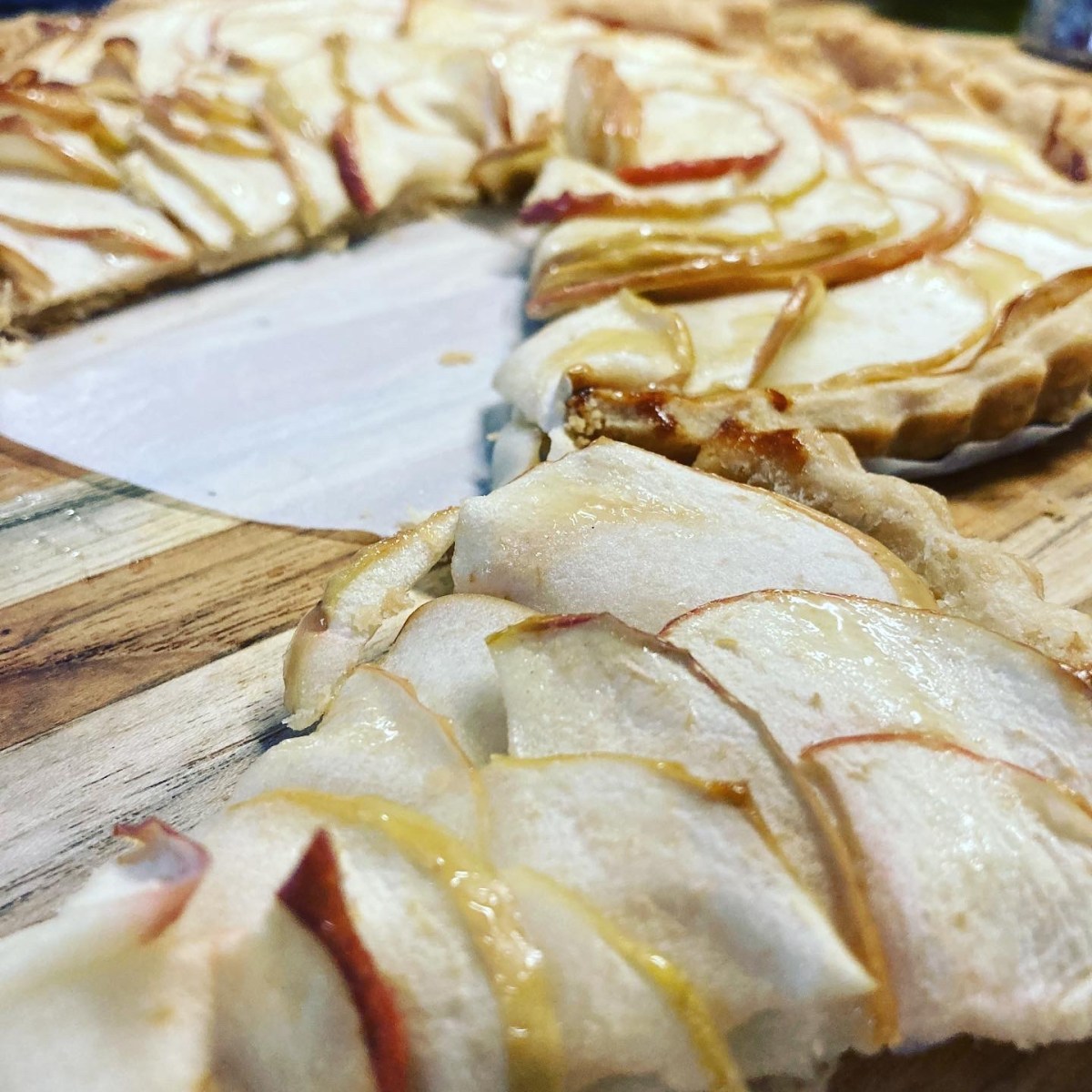 Jealous Bitch Apple Lemon Curd Tart – A New Canadian Thanksgiving&nbsp;Tradition.